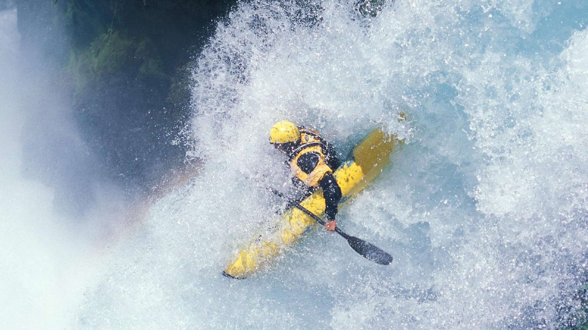 冠军球队球员参与青少年培训课启发下一代梦想，冠军青训营教父